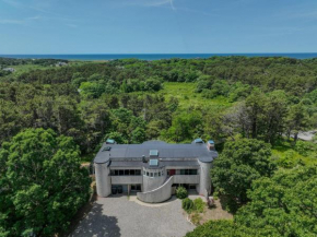 Famous Architectural Home in quiet forests of Truro